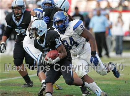 Thumbnail 2 in Crenshaw vs. Carson (CIF LA City Section D1 Final) photogallery.
