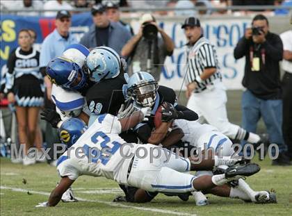 Thumbnail 3 in Crenshaw vs. Carson (CIF LA City Section D1 Final) photogallery.