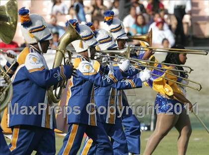 Thumbnail 1 in Crenshaw vs. Carson (CIF LA City Section D1 Final) photogallery.