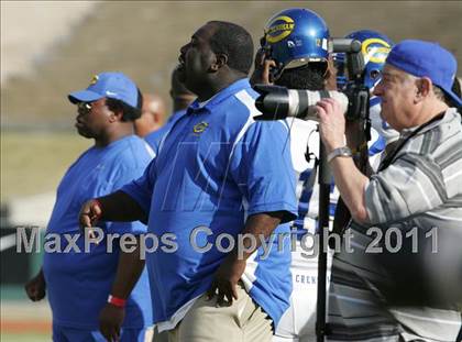 Thumbnail 3 in Crenshaw vs. Carson (CIF LA City Section D1 Final) photogallery.