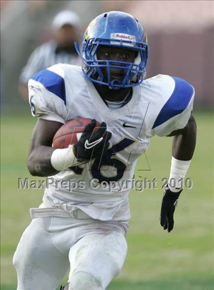 Thumbnail 1 in Crenshaw vs. Carson (CIF LA City Section D1 Final) photogallery.