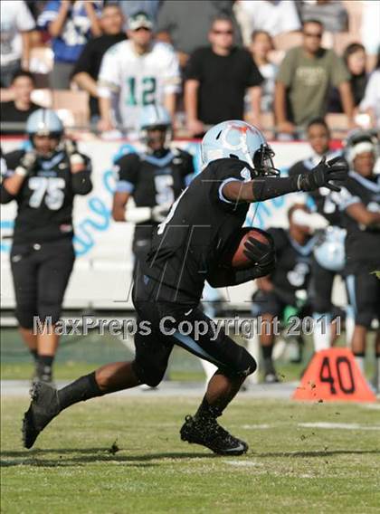 Thumbnail 3 in Crenshaw vs. Carson (CIF LA City Section D1 Final) photogallery.