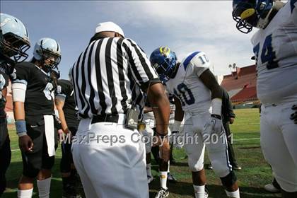 Thumbnail 2 in Crenshaw vs. Carson (CIF LA City Section D1 Final) photogallery.