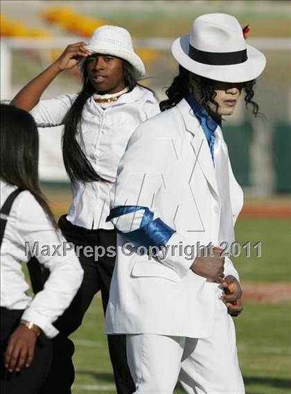 Thumbnail 3 in Crenshaw vs. Carson (CIF LA City Section D1 Final) photogallery.