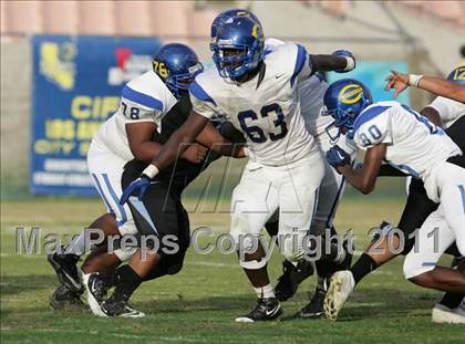 Thumbnail 3 in Crenshaw vs. Carson (CIF LA City Section D1 Final) photogallery.
