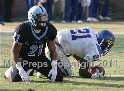 Thumbnail 2 in Crenshaw vs. Carson (CIF LA City Section D1 Final) photogallery.
