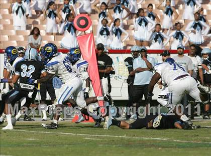 Thumbnail 1 in Crenshaw vs. Carson (CIF LA City Section D1 Final) photogallery.