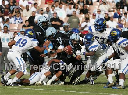 Thumbnail 2 in Crenshaw vs. Carson (CIF LA City Section D1 Final) photogallery.
