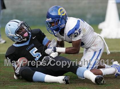 Thumbnail 3 in Crenshaw vs. Carson (CIF LA City Section D1 Final) photogallery.