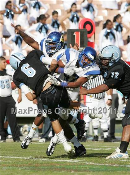 Thumbnail 2 in Crenshaw vs. Carson (CIF LA City Section D1 Final) photogallery.