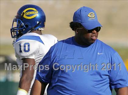 Thumbnail 2 in Crenshaw vs. Carson (CIF LA City Section D1 Final) photogallery.