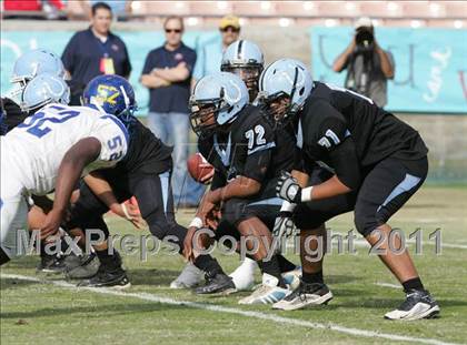 Thumbnail 2 in Crenshaw vs. Carson (CIF LA City Section D1 Final) photogallery.