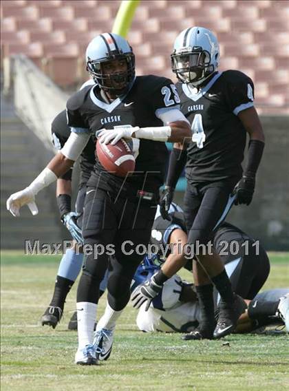Thumbnail 3 in Crenshaw vs. Carson (CIF LA City Section D1 Final) photogallery.