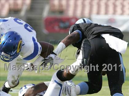 Thumbnail 3 in Crenshaw vs. Carson (CIF LA City Section D1 Final) photogallery.