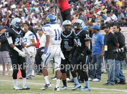 Thumbnail 1 in Crenshaw vs. Carson (CIF LA City Section D1 Final) photogallery.