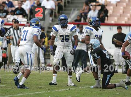 Thumbnail 2 in Crenshaw vs. Carson (CIF LA City Section D1 Final) photogallery.