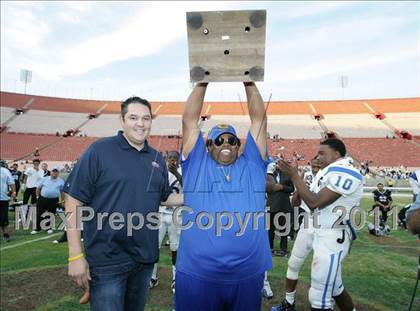 Thumbnail 2 in Crenshaw vs. Carson (CIF LA City Section D1 Final) photogallery.