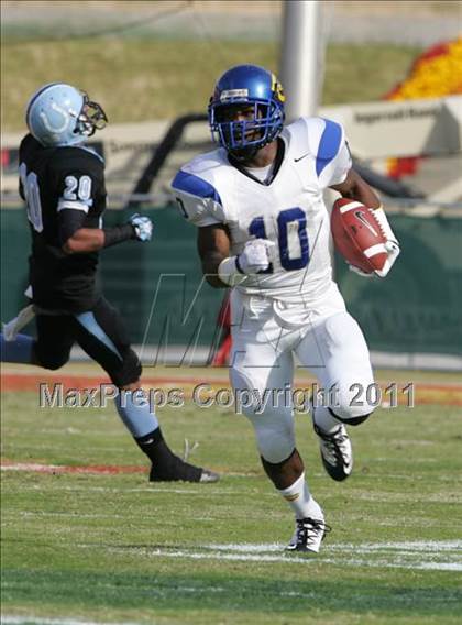 Thumbnail 3 in Crenshaw vs. Carson (CIF LA City Section D1 Final) photogallery.