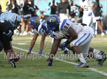 Thumbnail 3 in Crenshaw vs. Carson (CIF LA City Section D1 Final) photogallery.