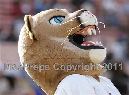 Thumbnail 1 in Crenshaw vs. Carson (CIF LA City Section D1 Final) photogallery.