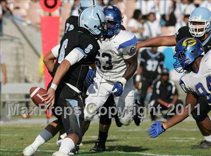 Thumbnail 1 in Crenshaw vs. Carson (CIF LA City Section D1 Final) photogallery.