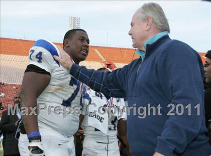 Thumbnail 3 in Crenshaw vs. Carson (CIF LA City Section D1 Final) photogallery.