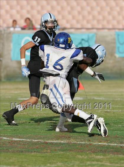 Thumbnail 1 in Crenshaw vs. Carson (CIF LA City Section D1 Final) photogallery.
