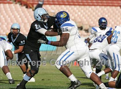 Thumbnail 3 in Crenshaw vs. Carson (CIF LA City Section D1 Final) photogallery.