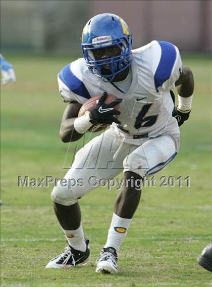 Thumbnail 2 in Crenshaw vs. Carson (CIF LA City Section D1 Final) photogallery.