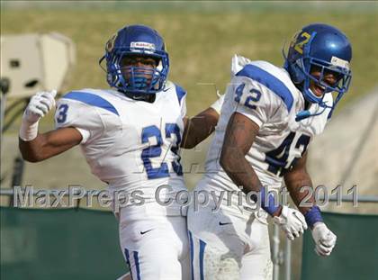Thumbnail 3 in Crenshaw vs. Carson (CIF LA City Section D1 Final) photogallery.