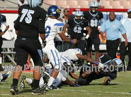 Thumbnail 3 in Crenshaw vs. Carson (CIF LA City Section D1 Final) photogallery.