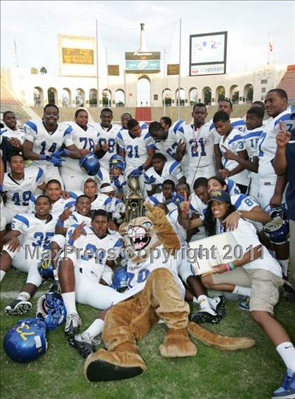 Thumbnail 1 in Crenshaw vs. Carson (CIF LA City Section D1 Final) photogallery.