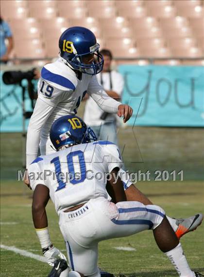 Thumbnail 1 in Crenshaw vs. Carson (CIF LA City Section D1 Final) photogallery.
