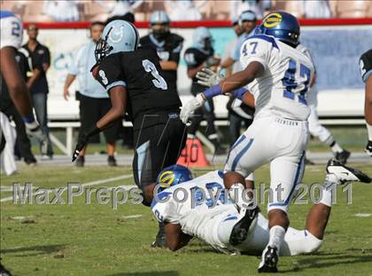 Thumbnail 3 in Crenshaw vs. Carson (CIF LA City Section D1 Final) photogallery.
