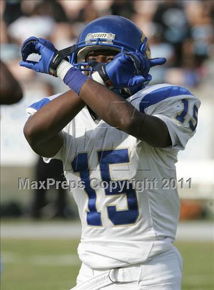 Thumbnail 3 in Crenshaw vs. Carson (CIF LA City Section D1 Final) photogallery.