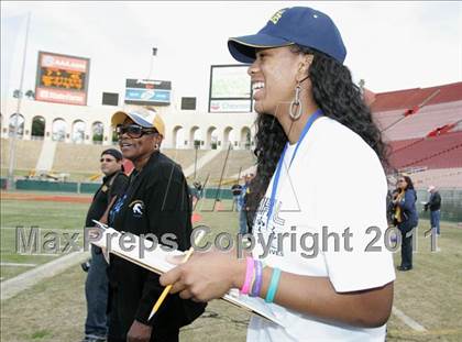 Thumbnail 2 in Crenshaw vs. Carson (CIF LA City Section D1 Final) photogallery.