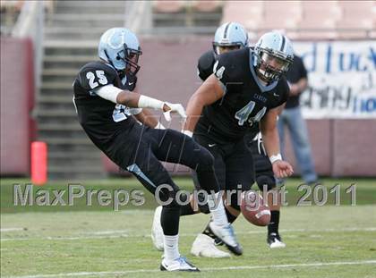 Thumbnail 1 in Crenshaw vs. Carson (CIF LA City Section D1 Final) photogallery.