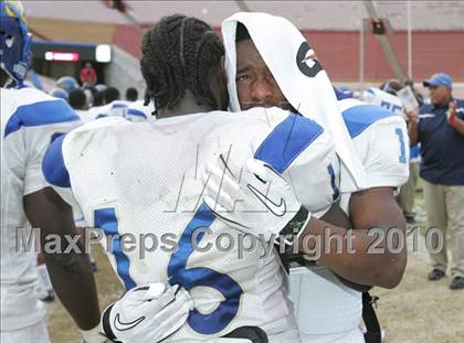 Thumbnail 3 in Crenshaw vs. Carson (CIF LA City Section D1 Final) photogallery.