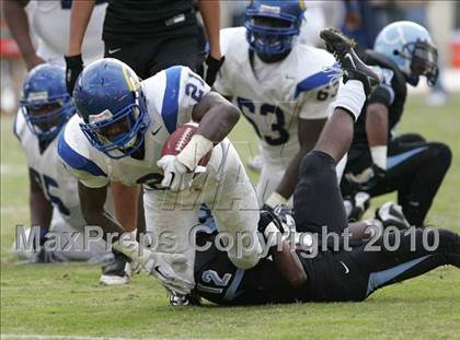 Thumbnail 2 in Crenshaw vs. Carson (CIF LA City Section D1 Final) photogallery.
