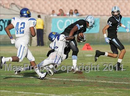 Thumbnail 2 in Crenshaw vs. Carson (CIF LA City Section D1 Final) photogallery.