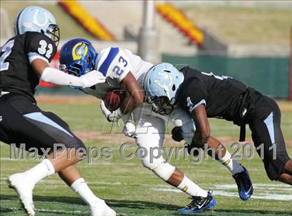 Thumbnail 3 in Crenshaw vs. Carson (CIF LA City Section D1 Final) photogallery.