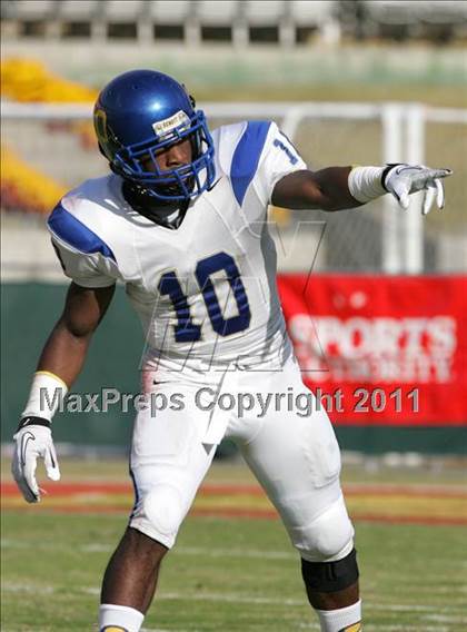 Thumbnail 3 in Crenshaw vs. Carson (CIF LA City Section D1 Final) photogallery.