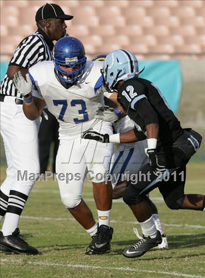 Thumbnail 2 in Crenshaw vs. Carson (CIF LA City Section D1 Final) photogallery.