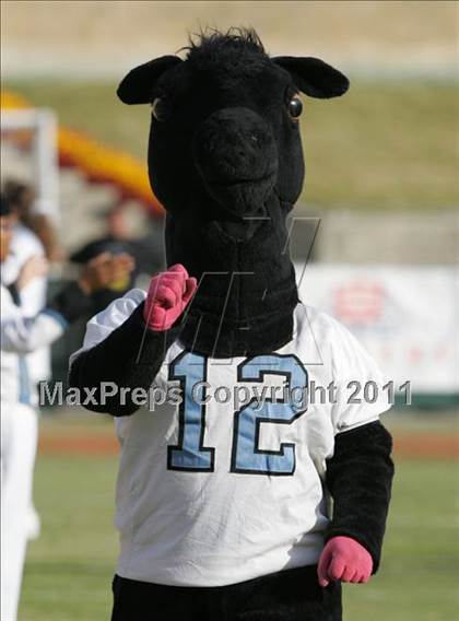 Thumbnail 3 in Crenshaw vs. Carson (CIF LA City Section D1 Final) photogallery.