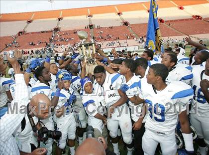 Thumbnail 2 in Crenshaw vs. Carson (CIF LA City Section D1 Final) photogallery.