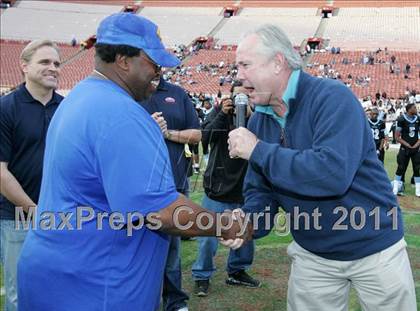 Thumbnail 1 in Crenshaw vs. Carson (CIF LA City Section D1 Final) photogallery.