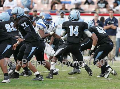 Thumbnail 3 in Crenshaw vs. Carson (CIF LA City Section D1 Final) photogallery.
