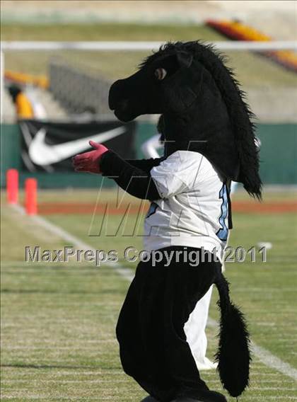 Thumbnail 2 in Crenshaw vs. Carson (CIF LA City Section D1 Final) photogallery.