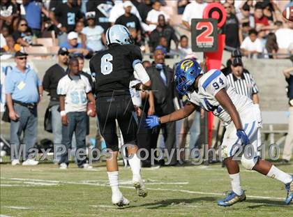 Thumbnail 1 in Crenshaw vs. Carson (CIF LA City Section D1 Final) photogallery.