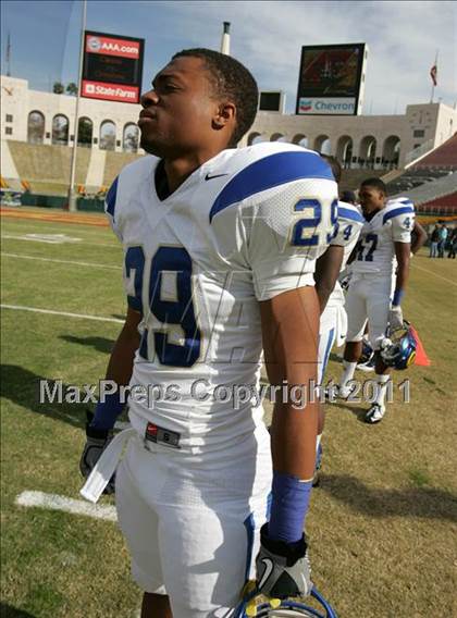Thumbnail 1 in Crenshaw vs. Carson (CIF LA City Section D1 Final) photogallery.